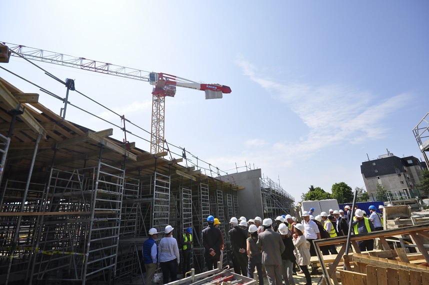Coulisses du Bâtiment : 200 jeunes visitent le futur établissement scolaire de Garges