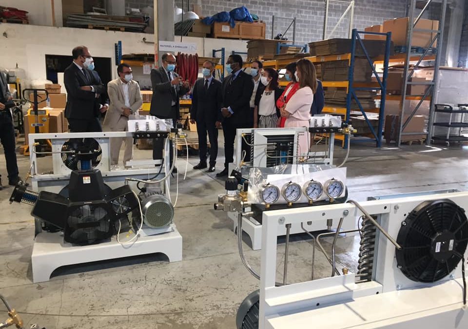 Les parlementaires valdoisiens en visite chez NOVAIR, à la découverte des générateurs d’oxygène
