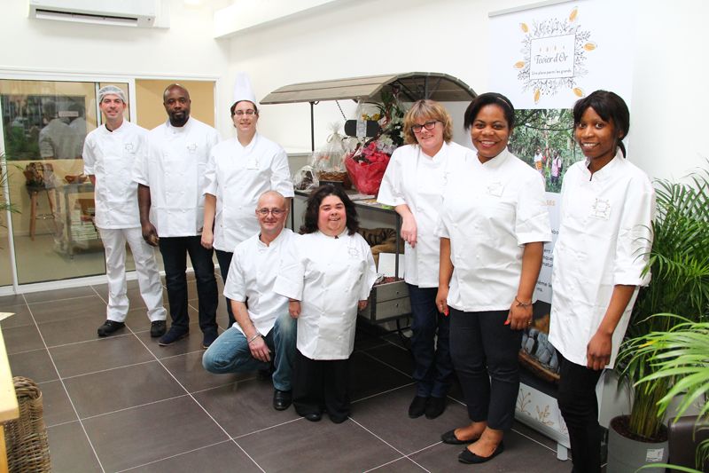 custom_5f8ea34611b5d